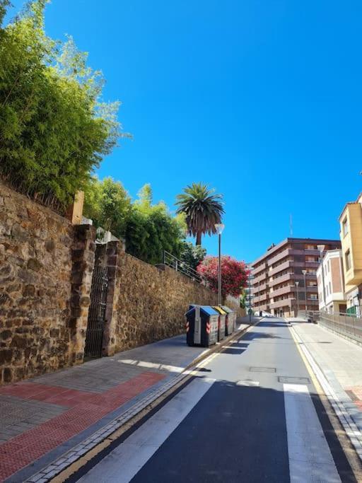 La Casita Verde. Metro Cerca Del Casco Viejo บิลเบา ภายนอก รูปภาพ